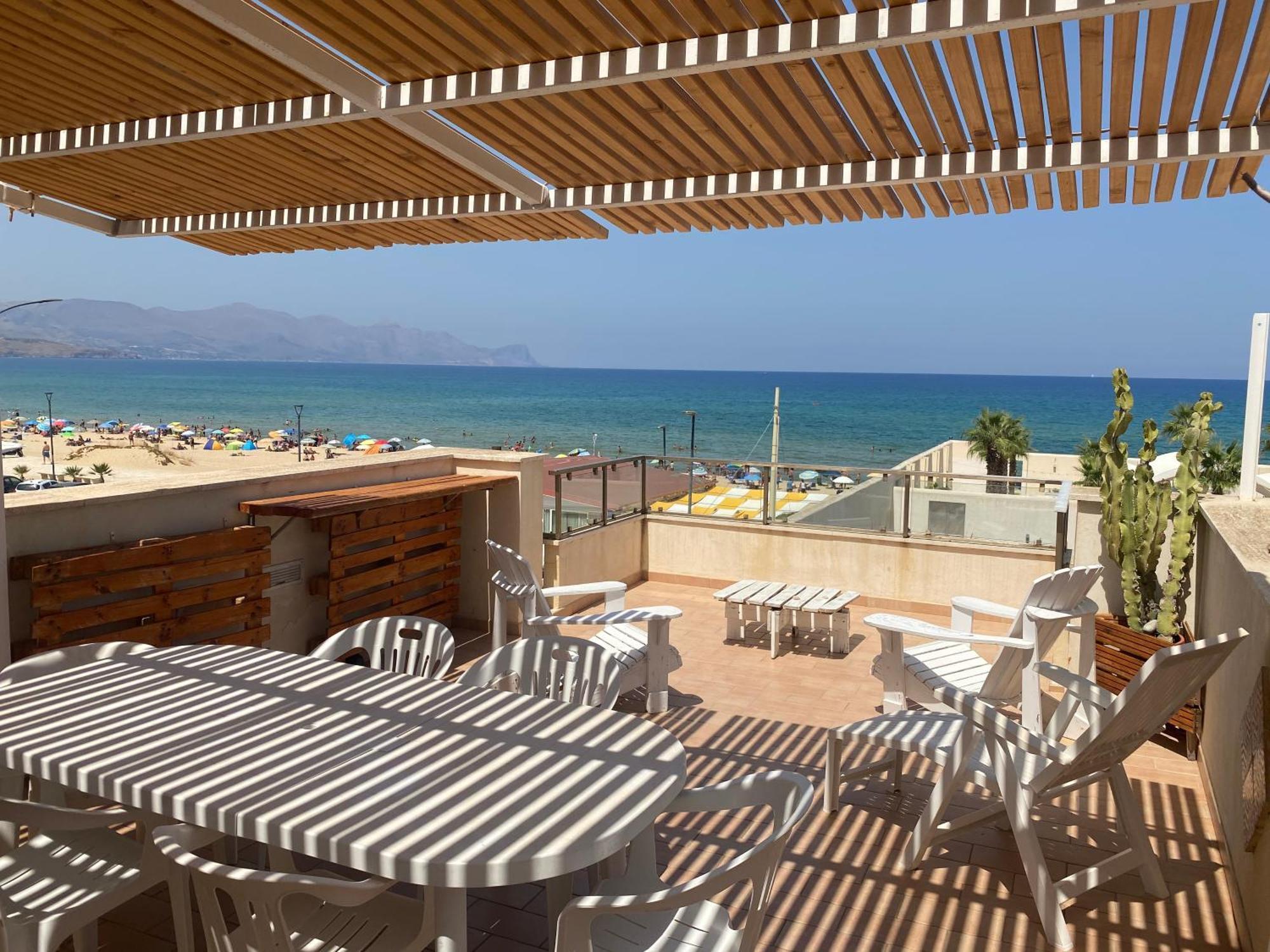 Tonnara Apartments Alcamo Marina Room photo